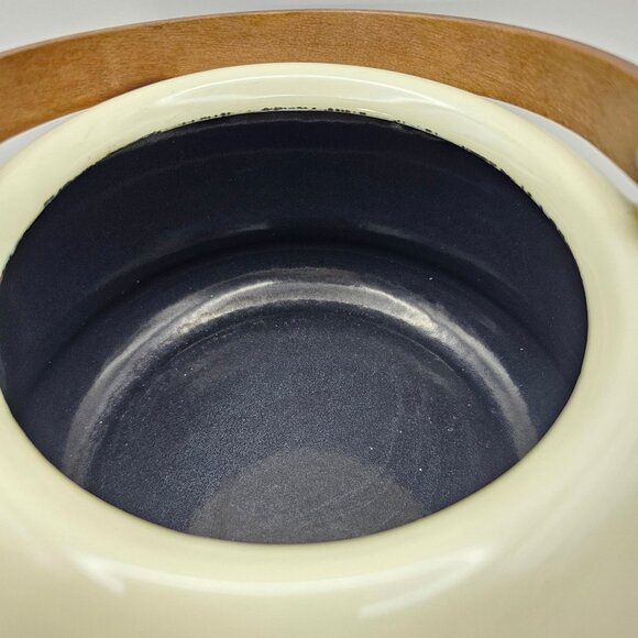 Vintage 1983 2 Qt Whistling Tea Kettle Porcelain Enamel Ivory W/Box Towle - Picture 16 of 16